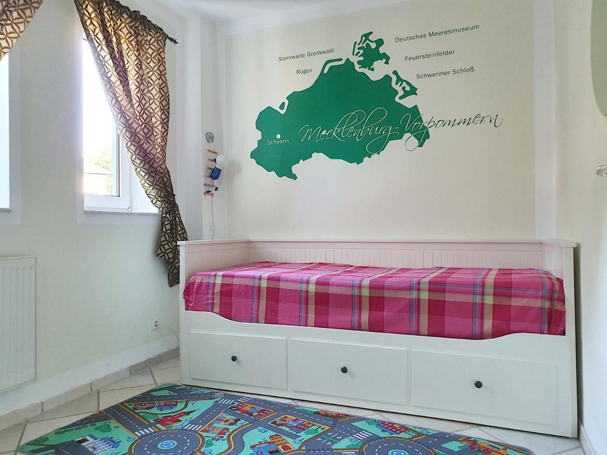 Ferienwohnung Haus Holstein Зеллин Экстерьер фото